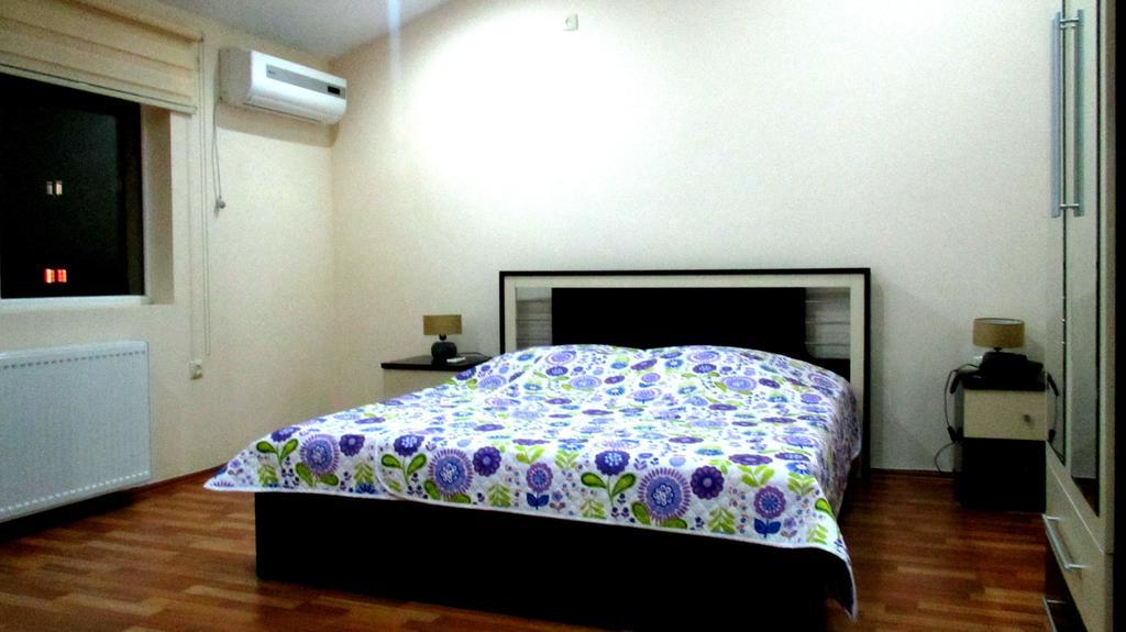 Max Comfort Hotel Kutaisi Bagian luar foto