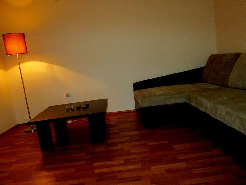 Max Comfort Hotel Kutaisi Ruang foto